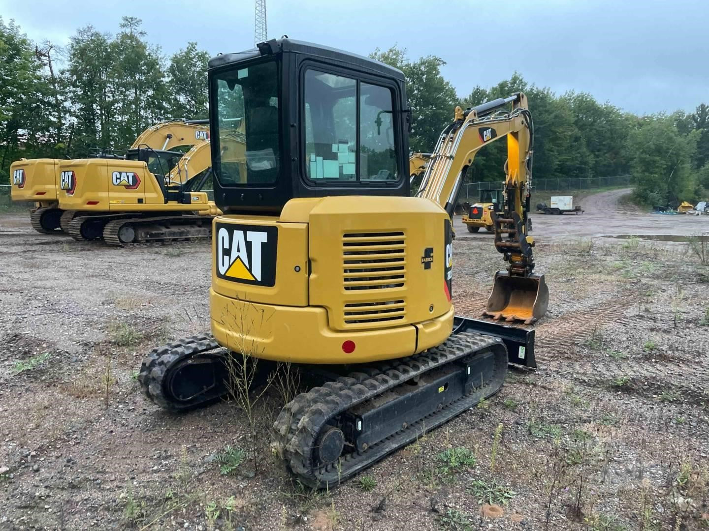 Caterpillar 30350 CR Mini Excavator