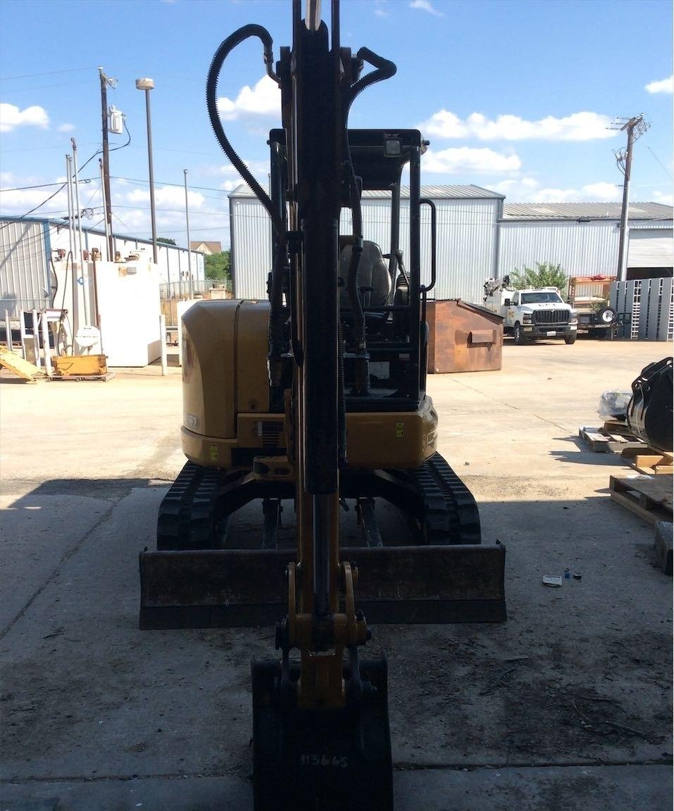 Cat 30350 CR Excavator