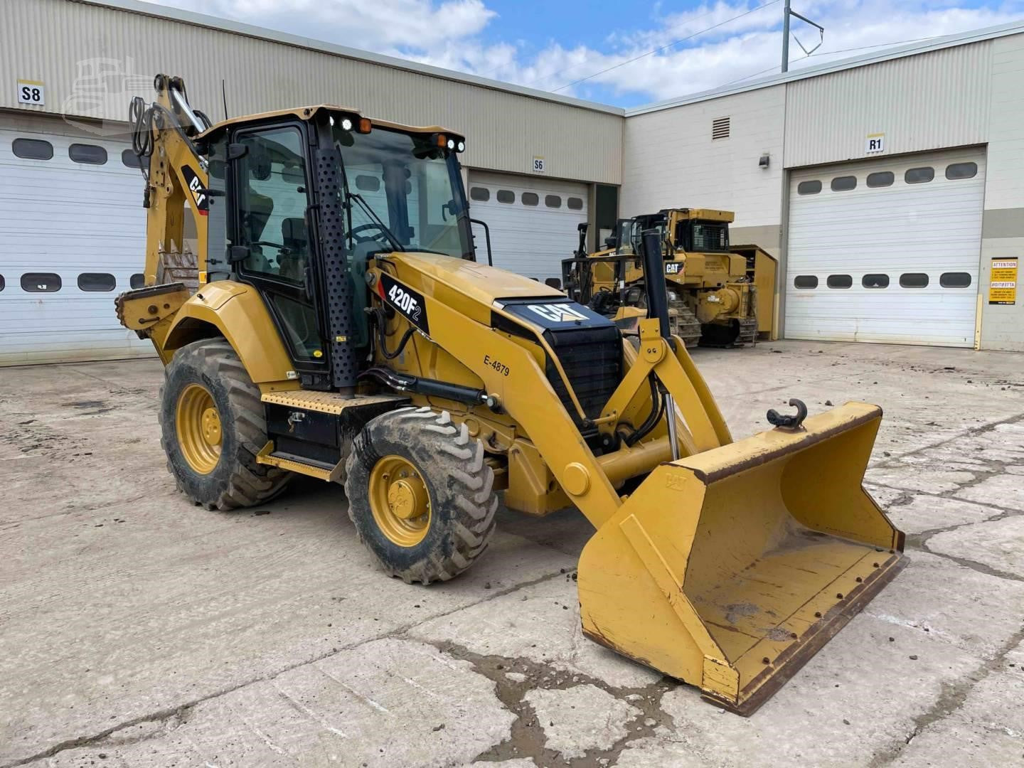 Caterpillar 420F2 Loader Backhoe
