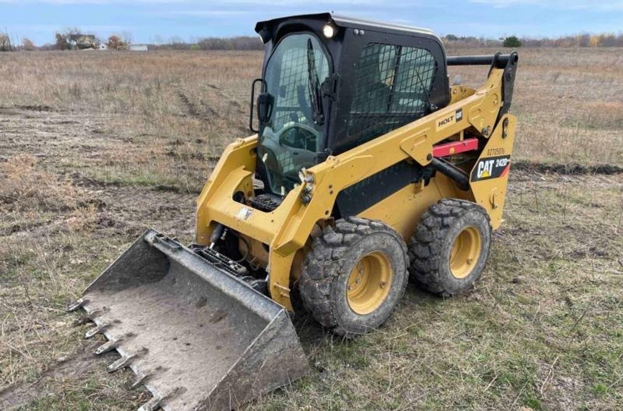 Cat 242D CAB Skid Steer