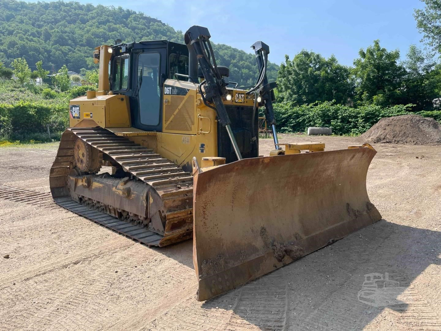 Caterpillar D6T LGP Crawler Dozer