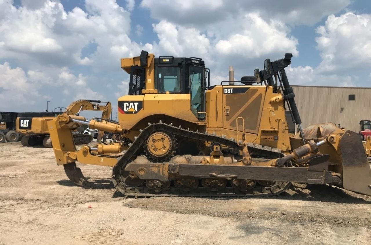 Cat D8T Dozer