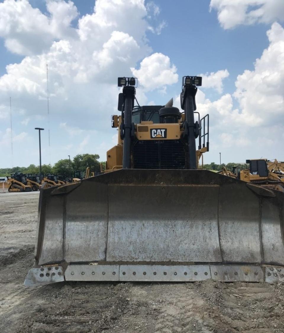Cat D8T Dozer
