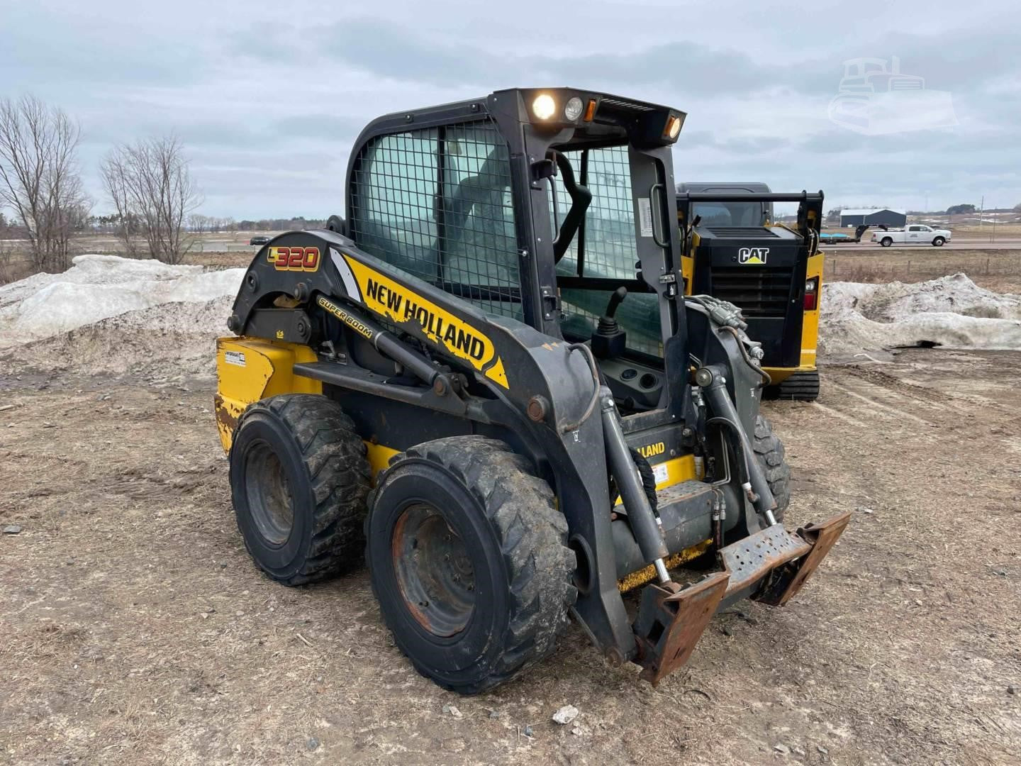New Holland L320 Skid Steer