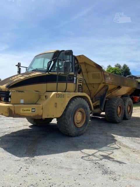 2004 Caterpillar 730