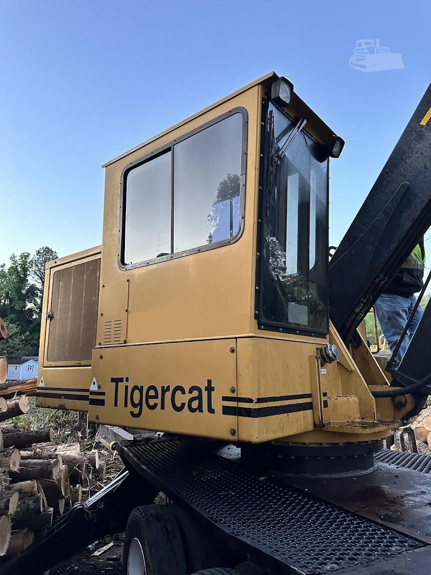 2005 Tigercat 240B
