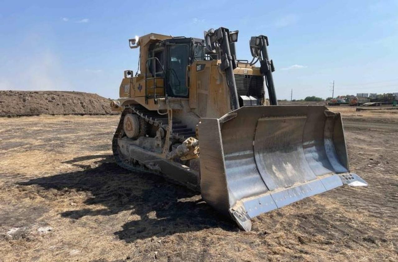 Cat D9T Dozer