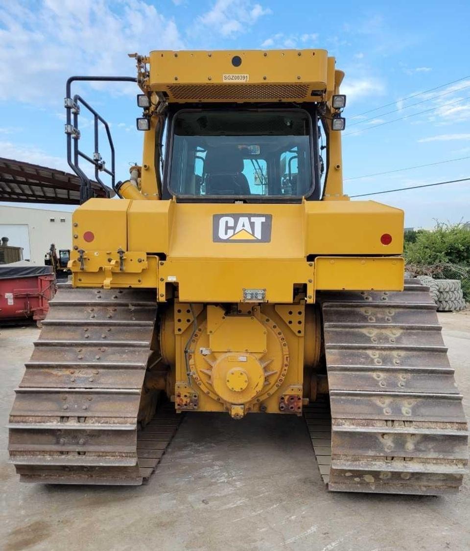 Cat D6T LGP Dozer