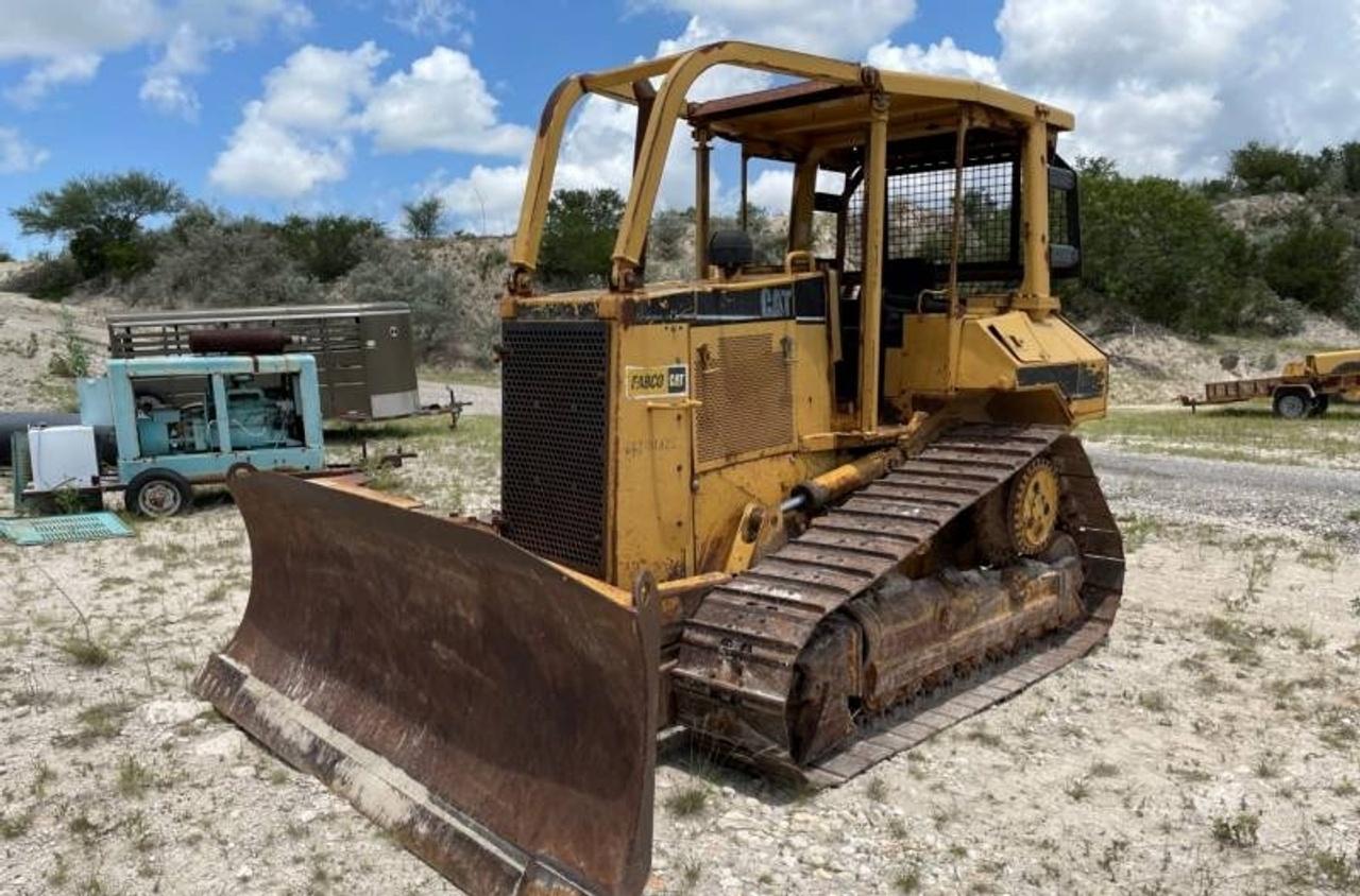 Cat D5MXL Dozer