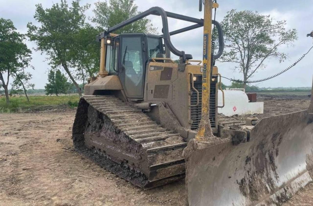 Cat D6N LGP Dozer