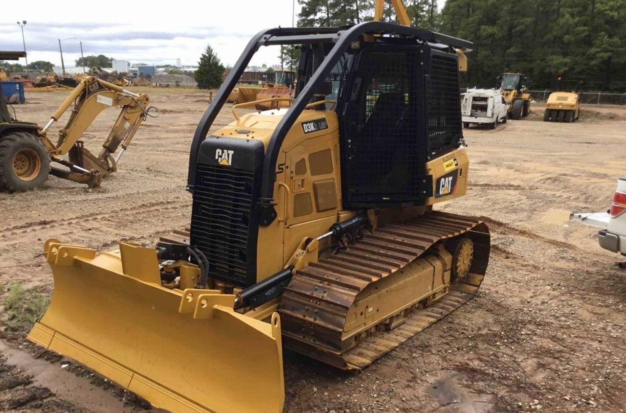 Cat D3K2LGP Dozer