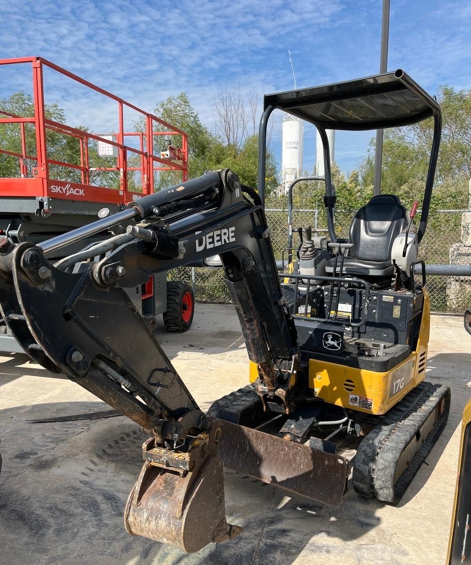 Cat 30807CR Excavator