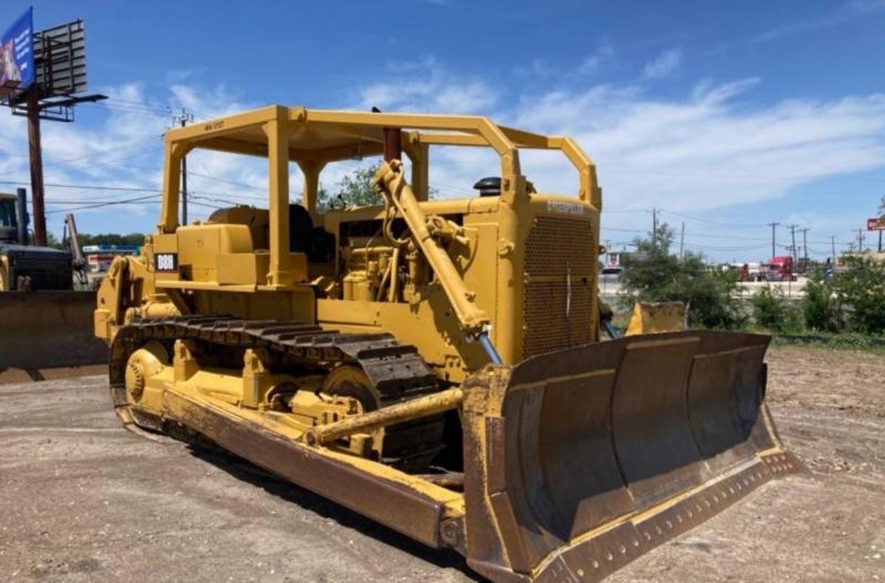 Cat D8H Dozer