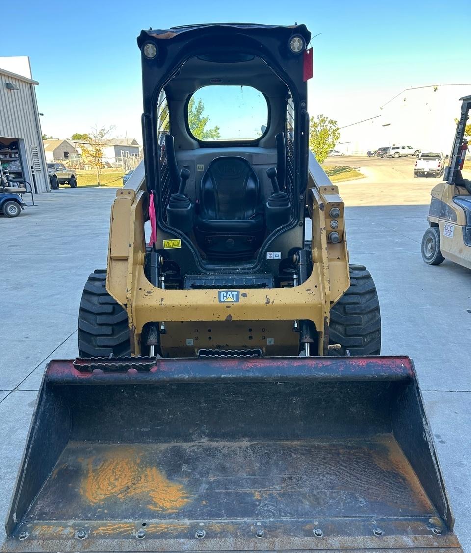 Cat 226D Skid Steer