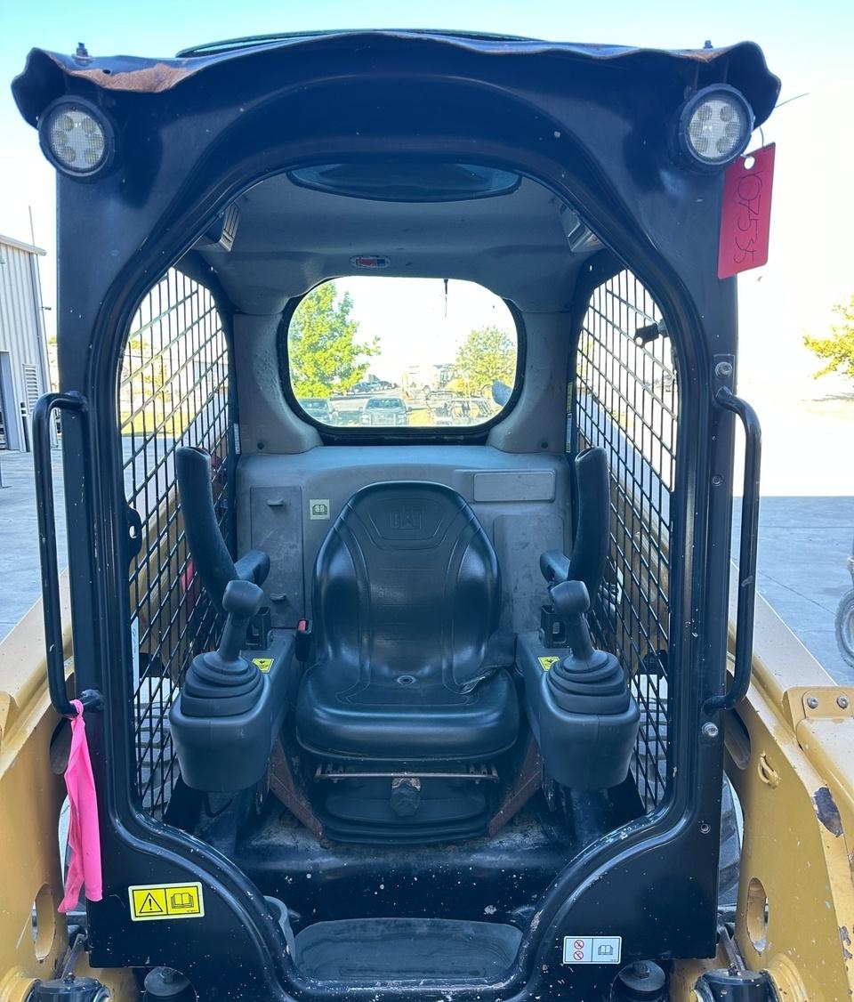 Cat 226D Skid Steer
