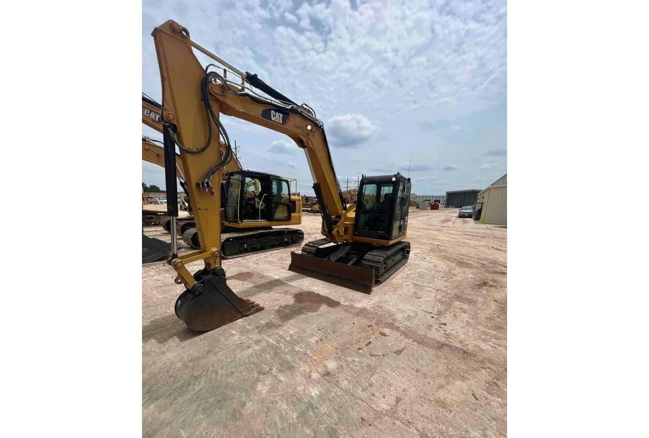 Cat 30350 CR Excavator