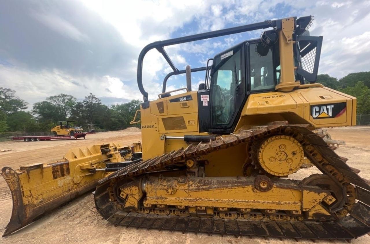 Cat D6N LGP Dozer