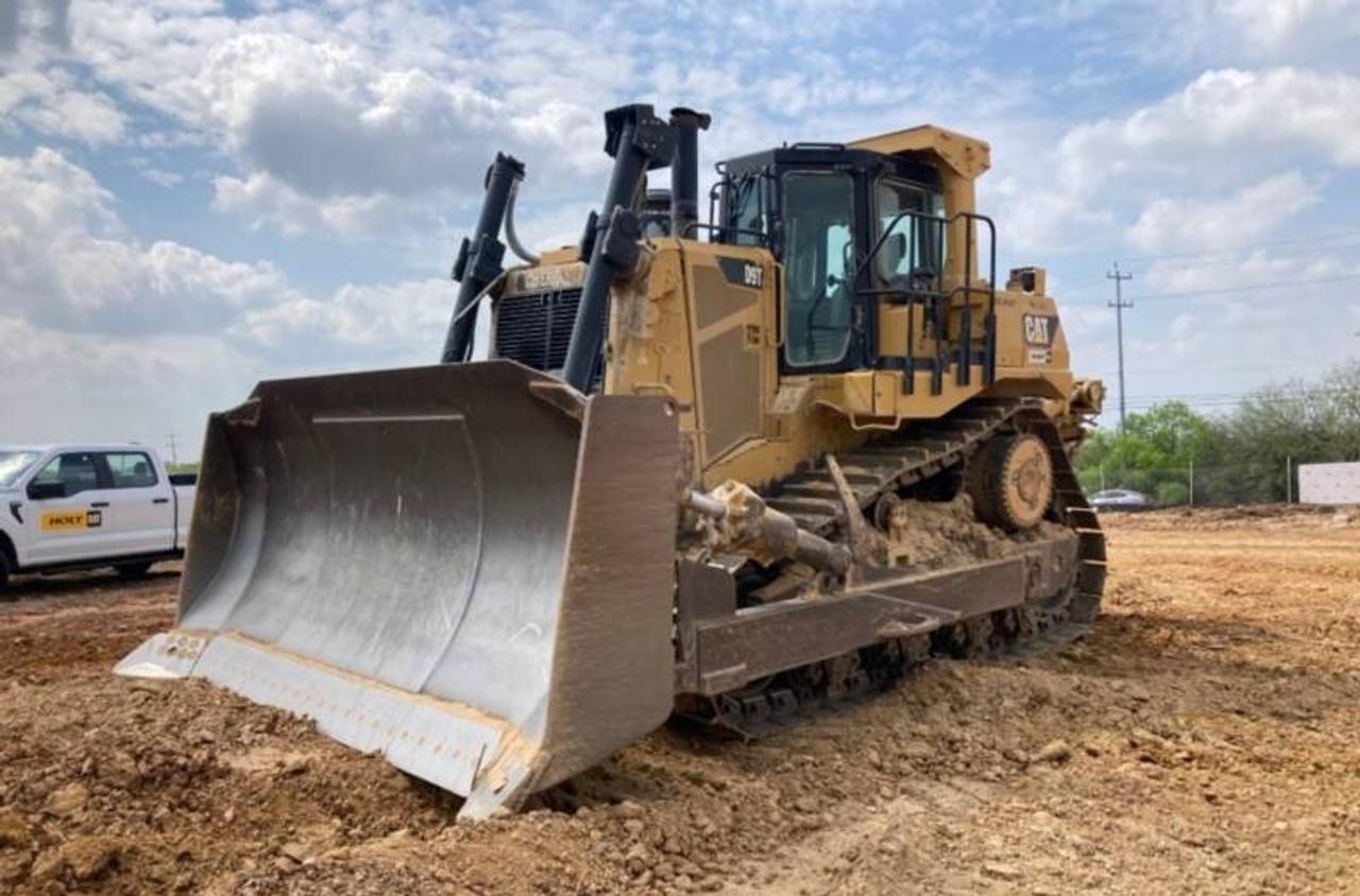 Cat D9T Dozer