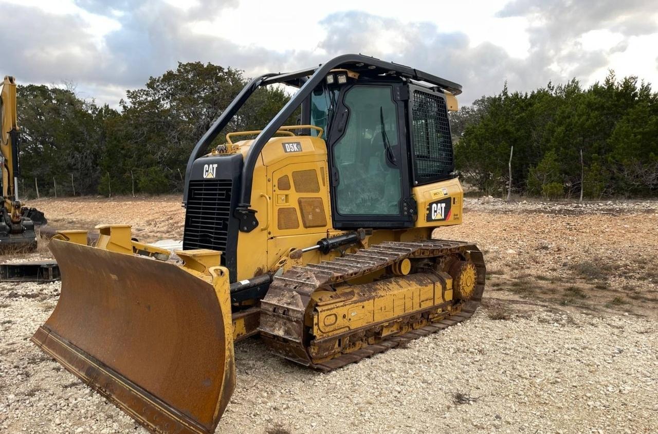 Cat D5K2 LGP Dozer