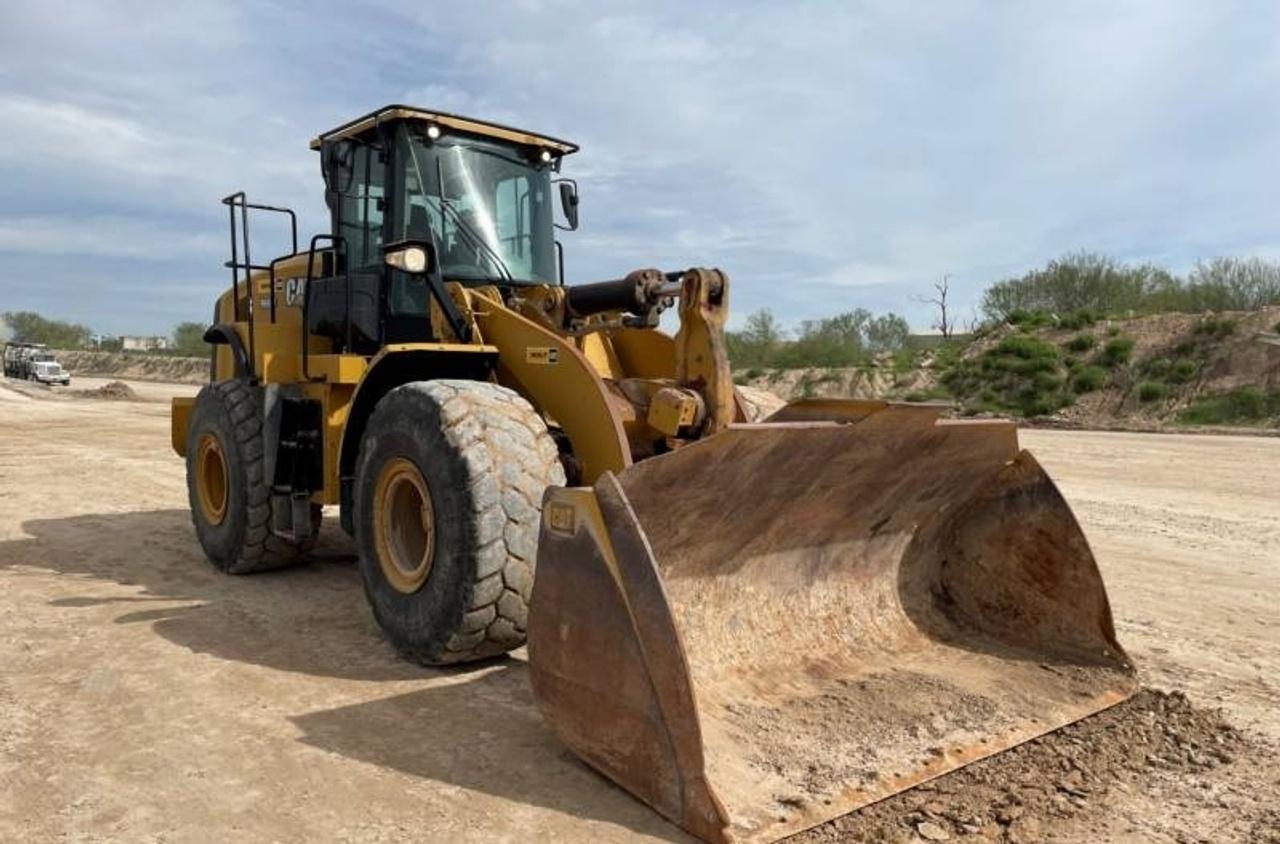 Cat 966M Wheel Loader