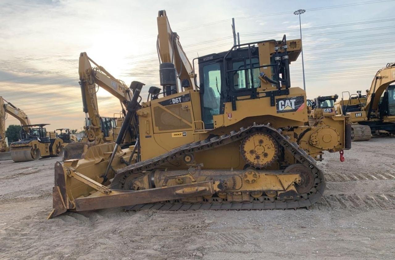 Cat D6T LGP Dozer