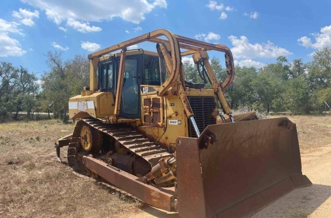 Cat D6R Dozer
