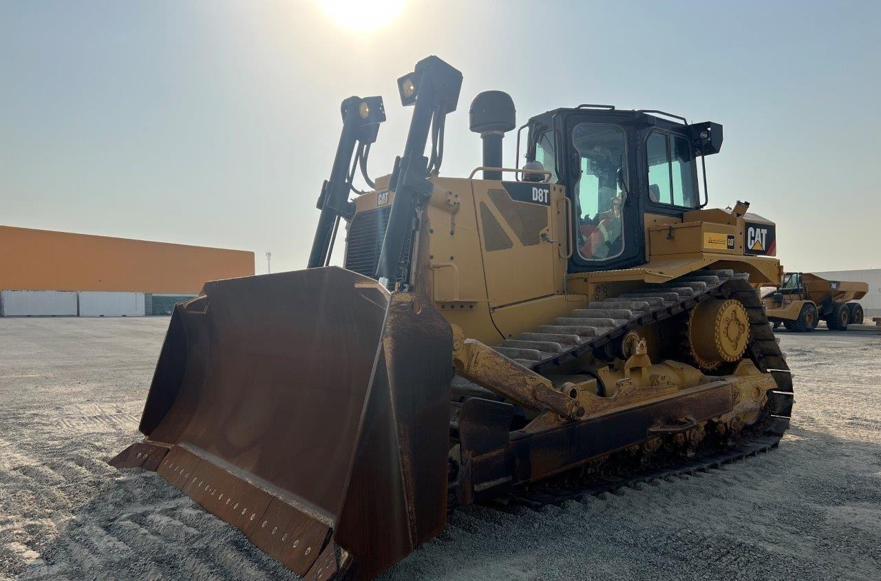 Cat D8T Dozer