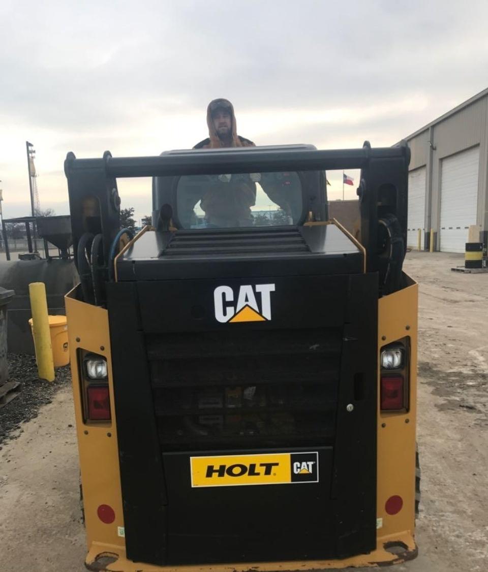 Cat 242D Skid Steer