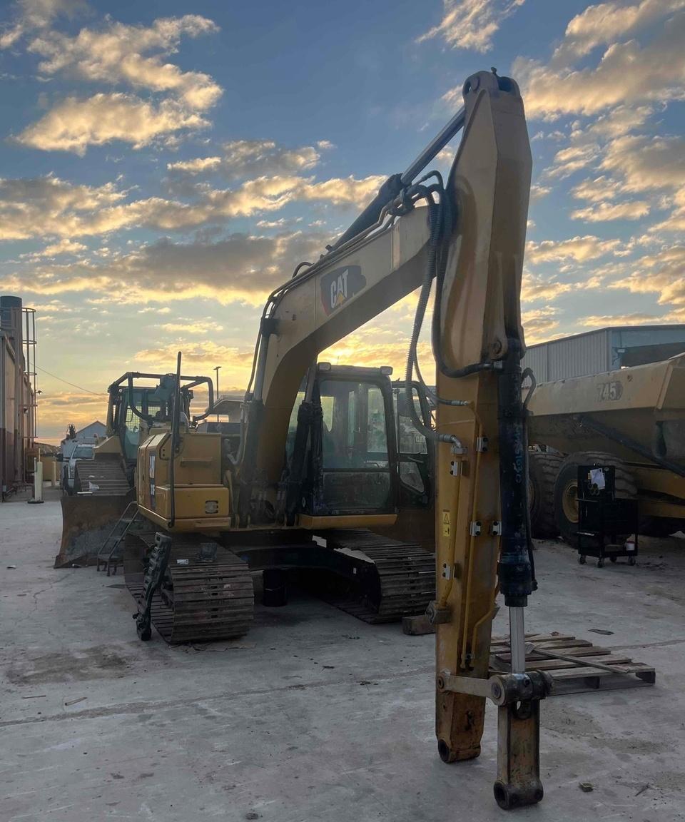 Cat 30350 CR Excavator