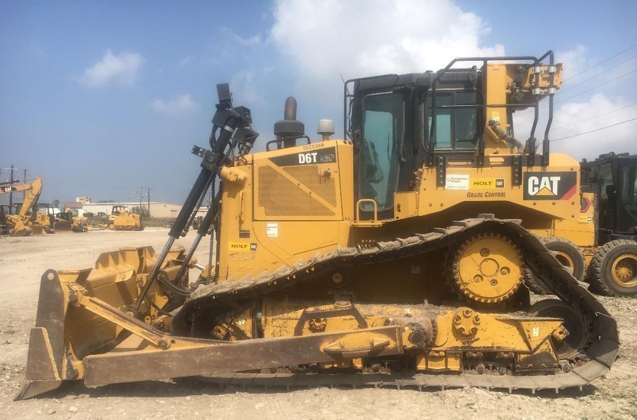Cat D6T LGP Dozer