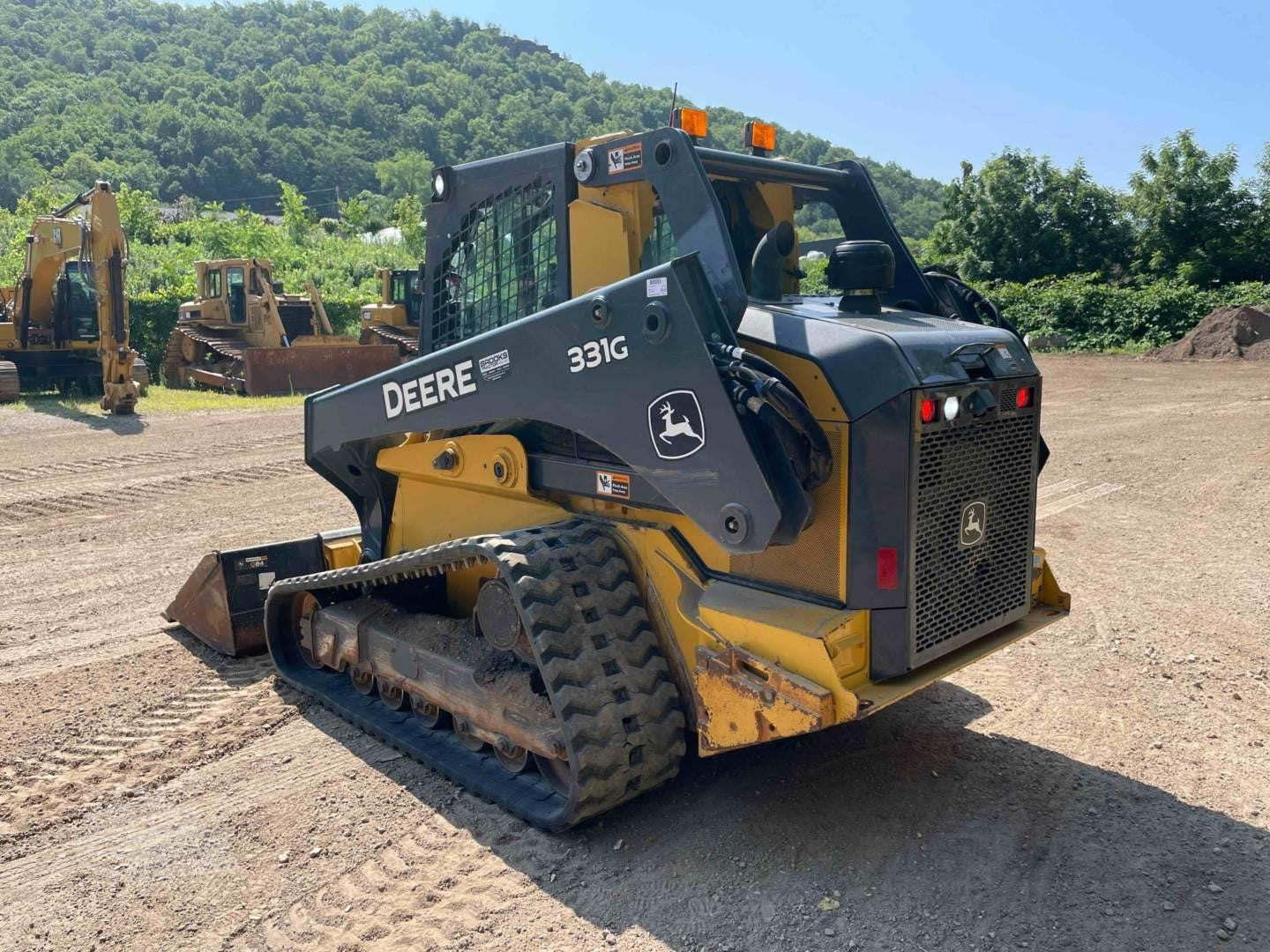 Deere 331G CTL