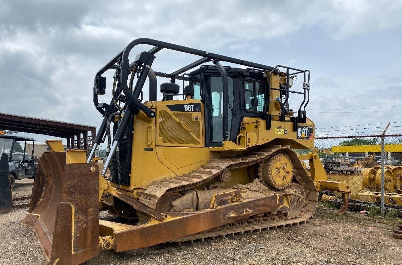 Cat D6T Dozer