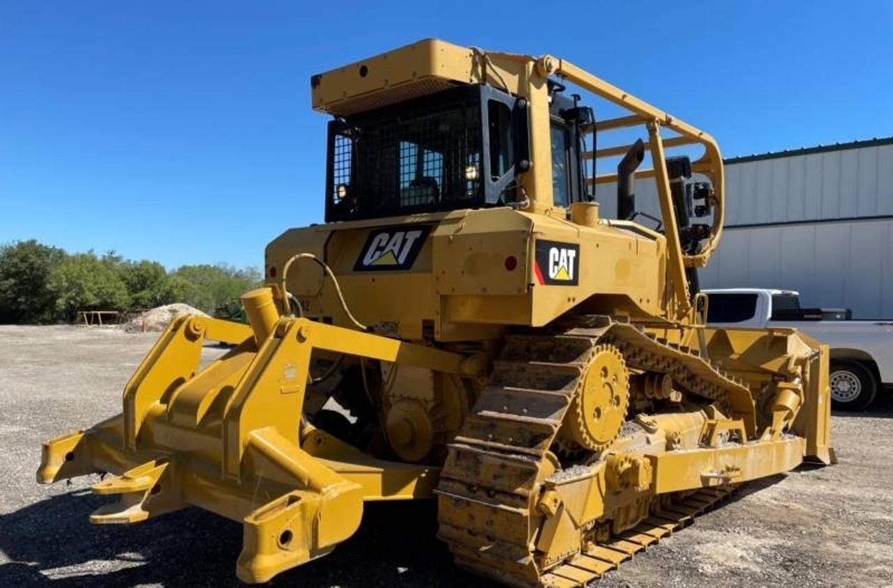 Cat D6T Dozer