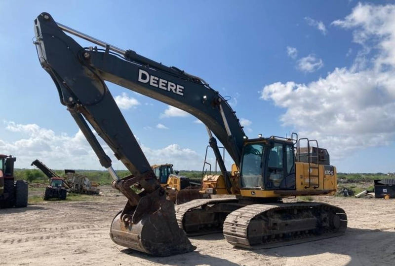 Deere 470G Excavator