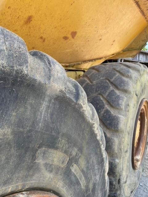 2004 Caterpillar 730