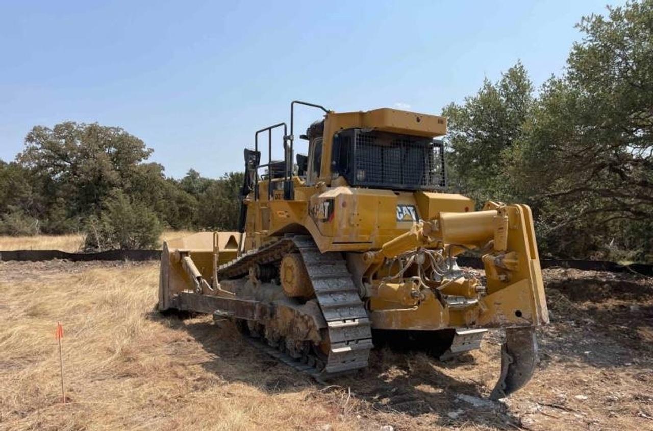 Cat D8T Dozer