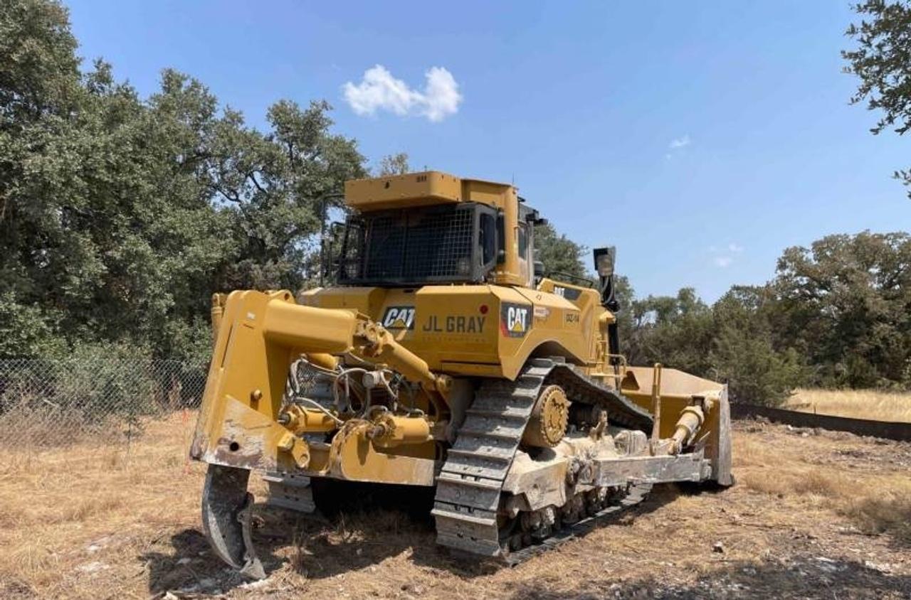 Cat D8T Dozer