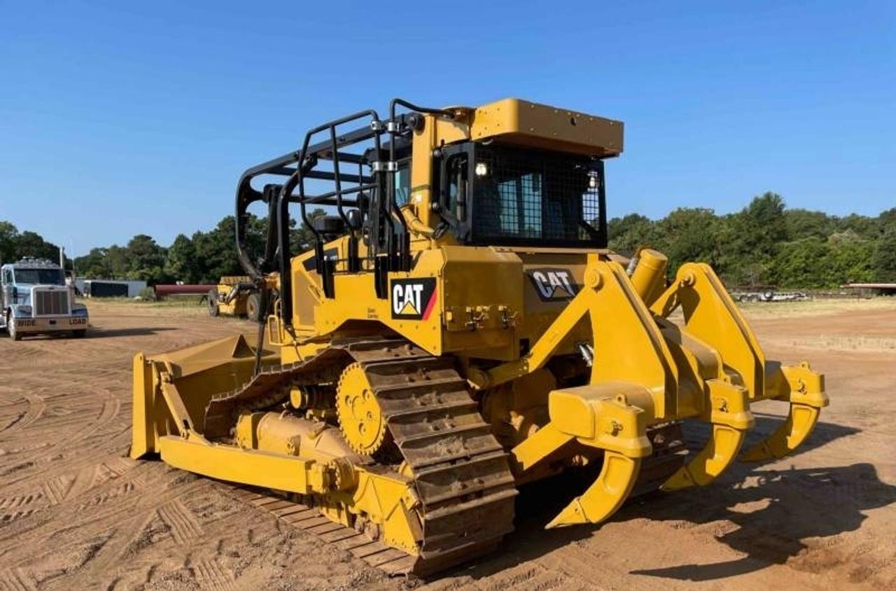 Cat D6T Dozer