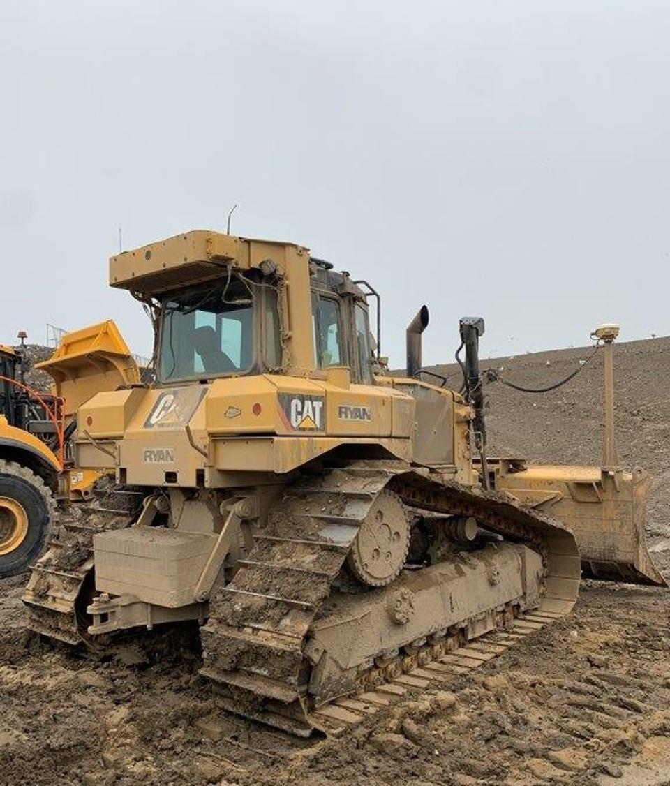 Cat D6TVP Dozer