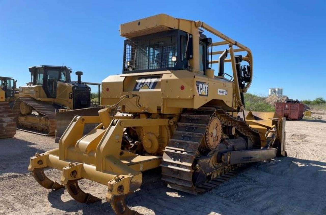 Cat D6T Dozer