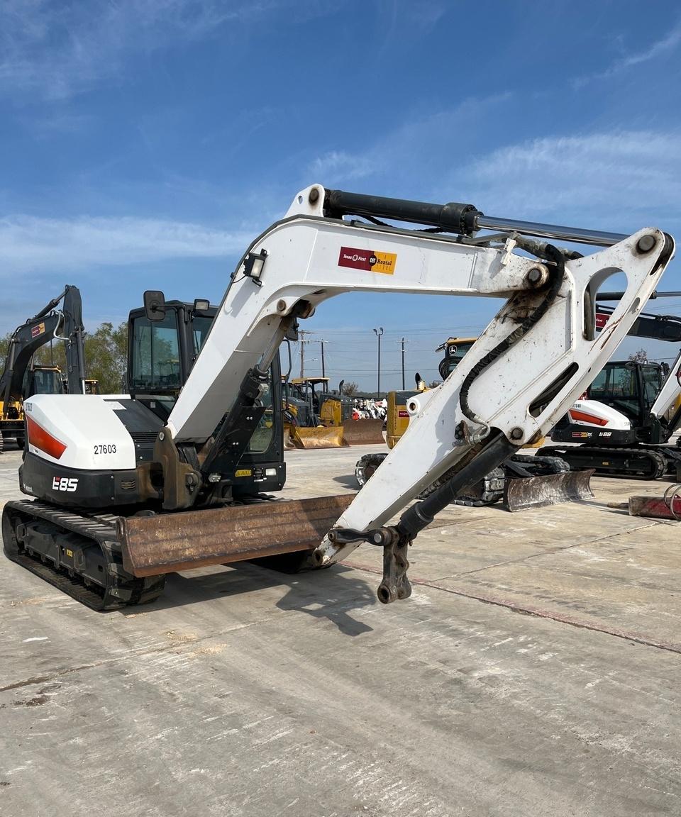 Deere 17G Excavator