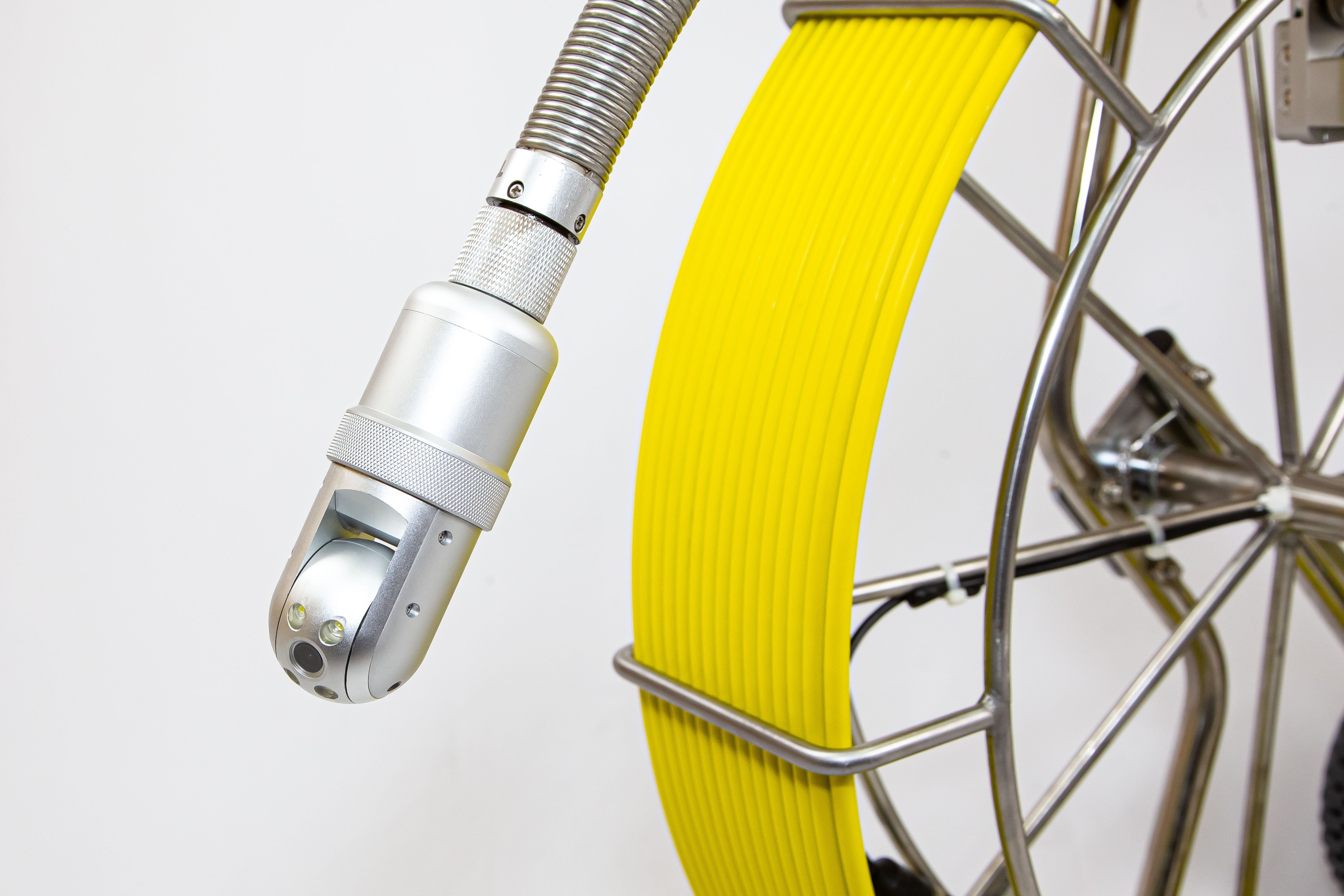 Pan-Tilt 3688At 200Ft/400Ft Push Cable And Camera Head