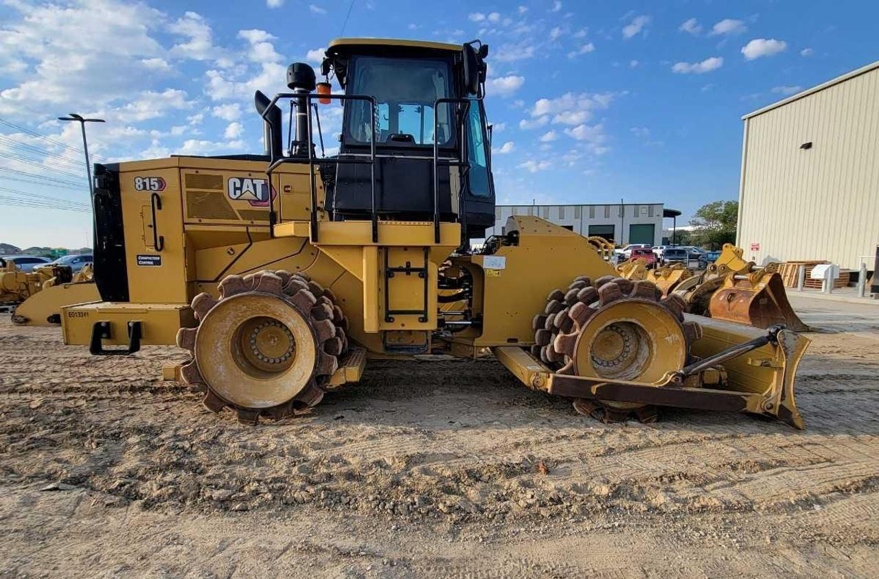 Cat 815K Dozer