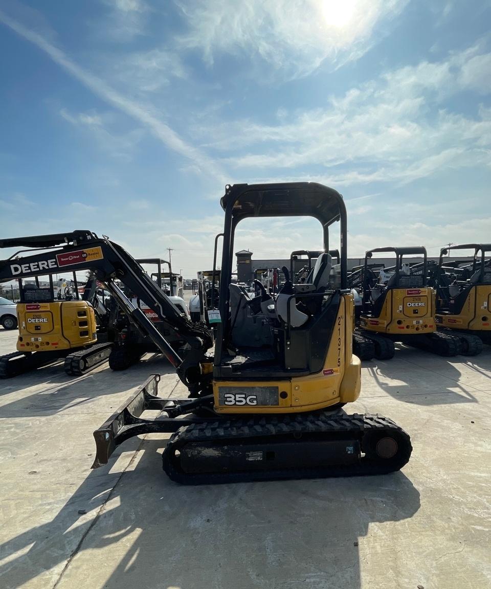 Deere 17G Excavator