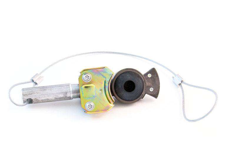 Closed Universal Gladhand w/Handle & Cable | 36413