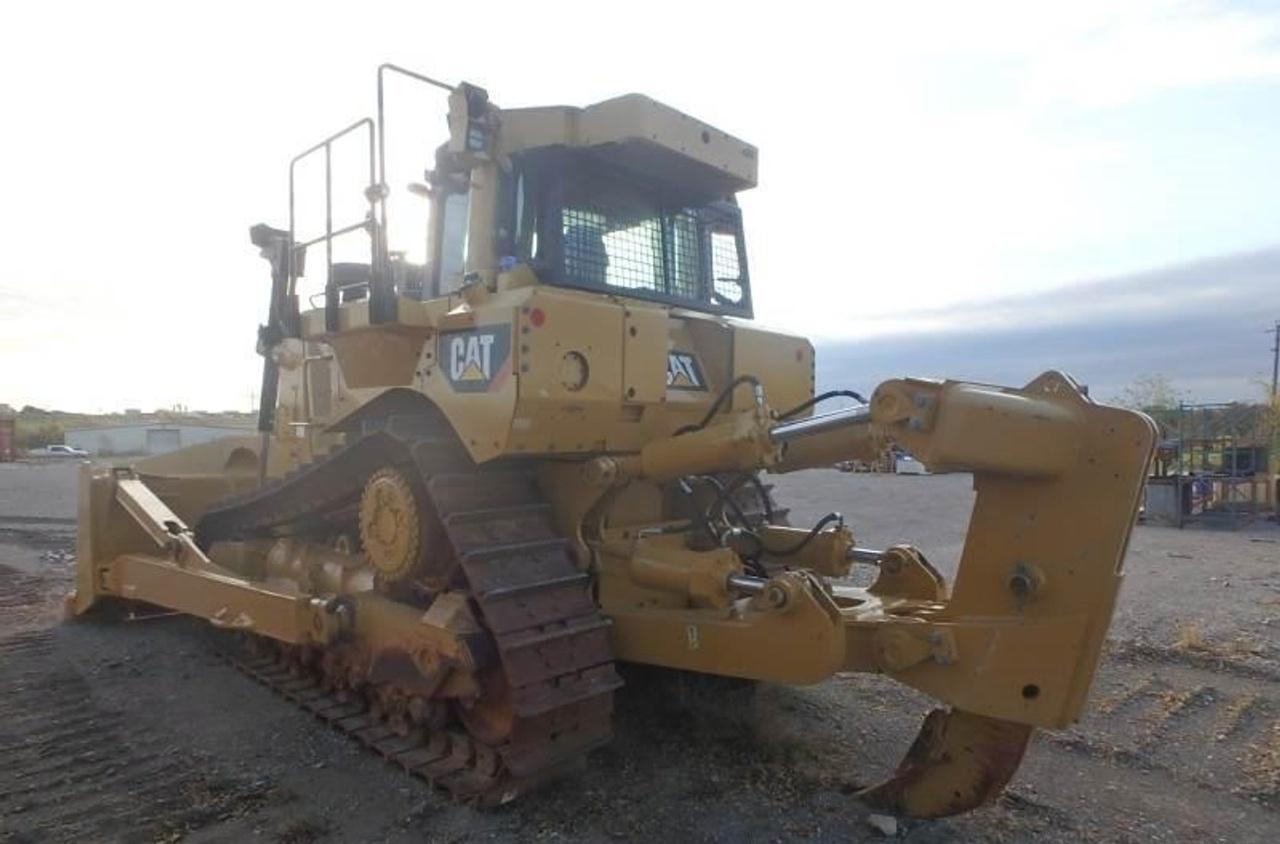 Cat D8T Dozer