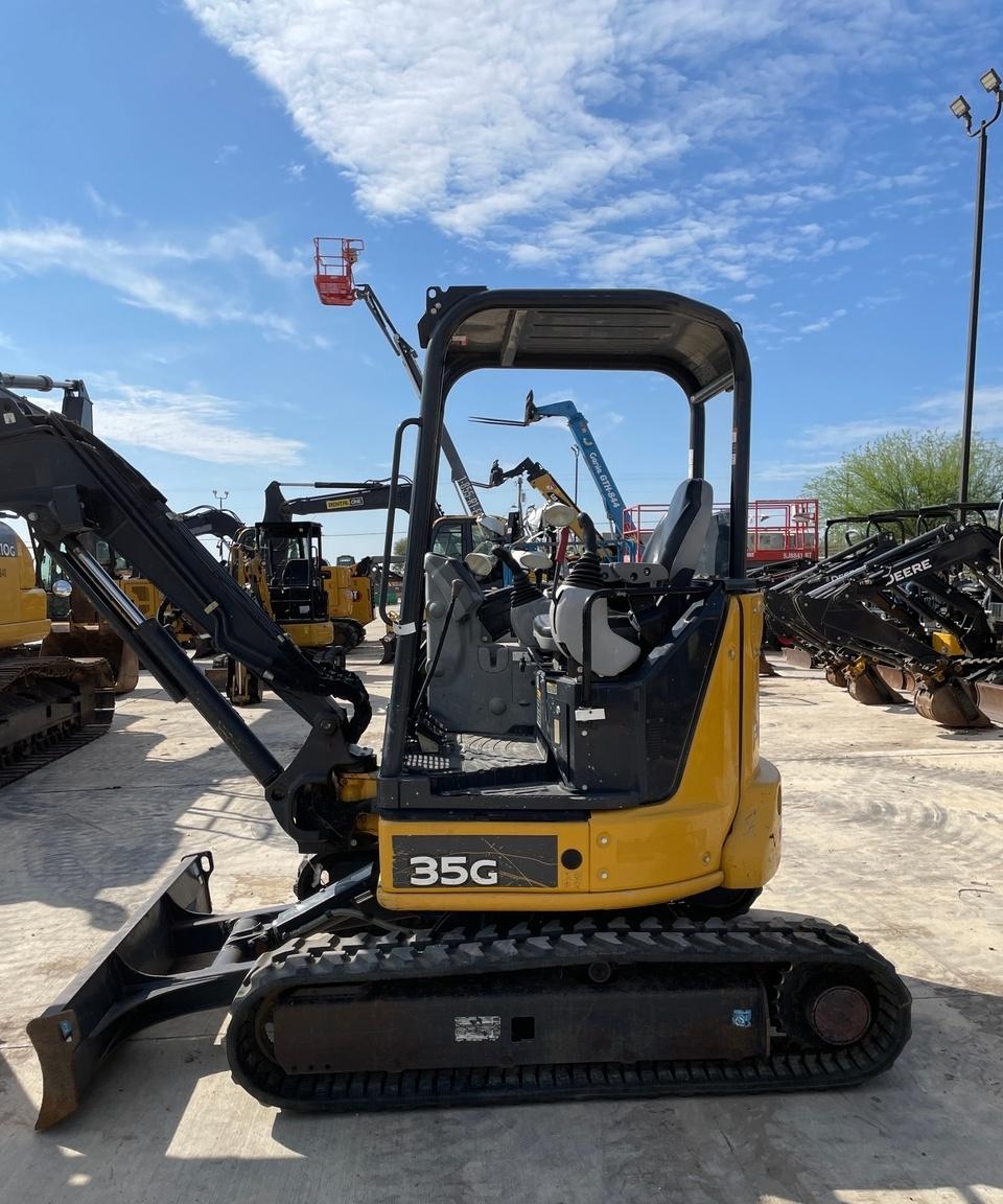 Deere 17G Excavator