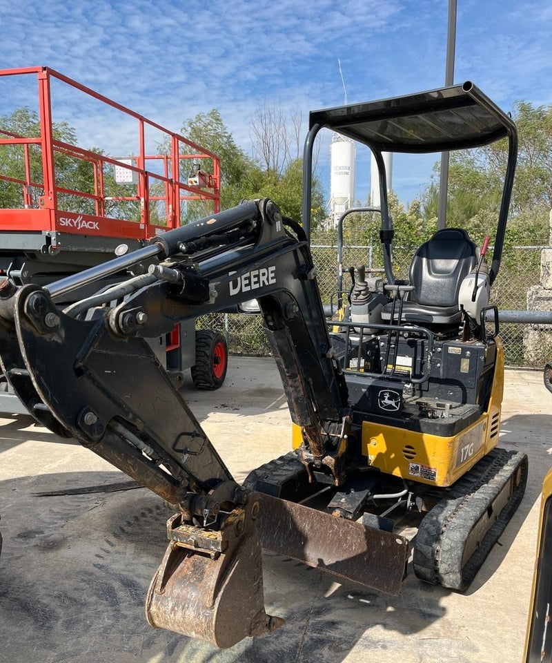 Deere 17G Excavator