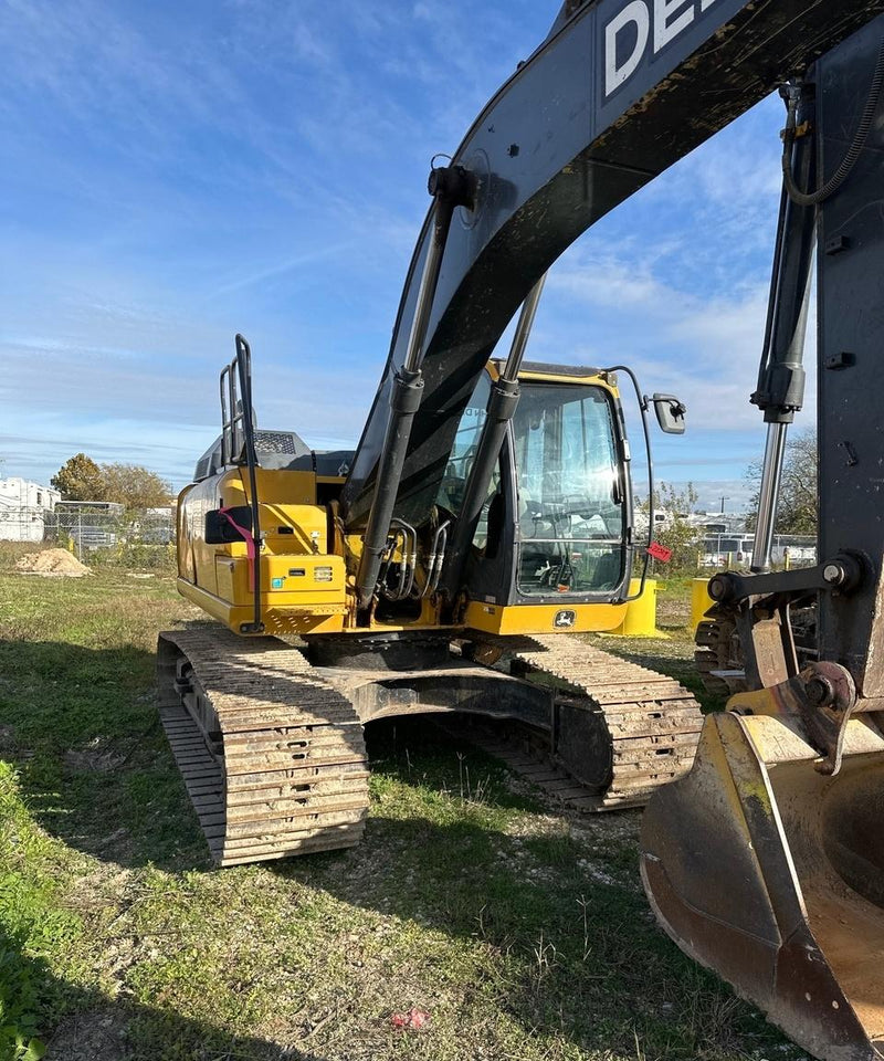 Deere 210G Excavator