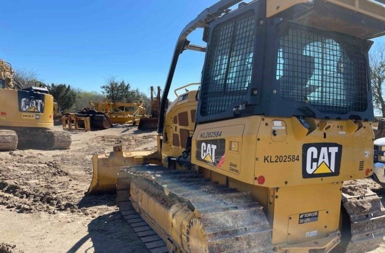 Cat D3K2 LGP Dozer
